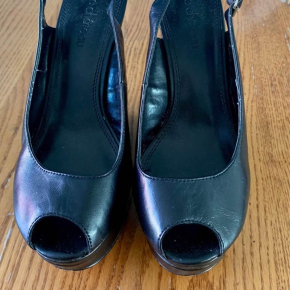 Le Chateau - Black Slingback Wedges - Sz. 9 - Picture 4 of 5